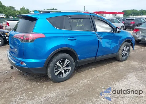 2017 Toyota Rav4 Xle z USA, uszkodzony, nr VIN JTMRFREV0HJ707149